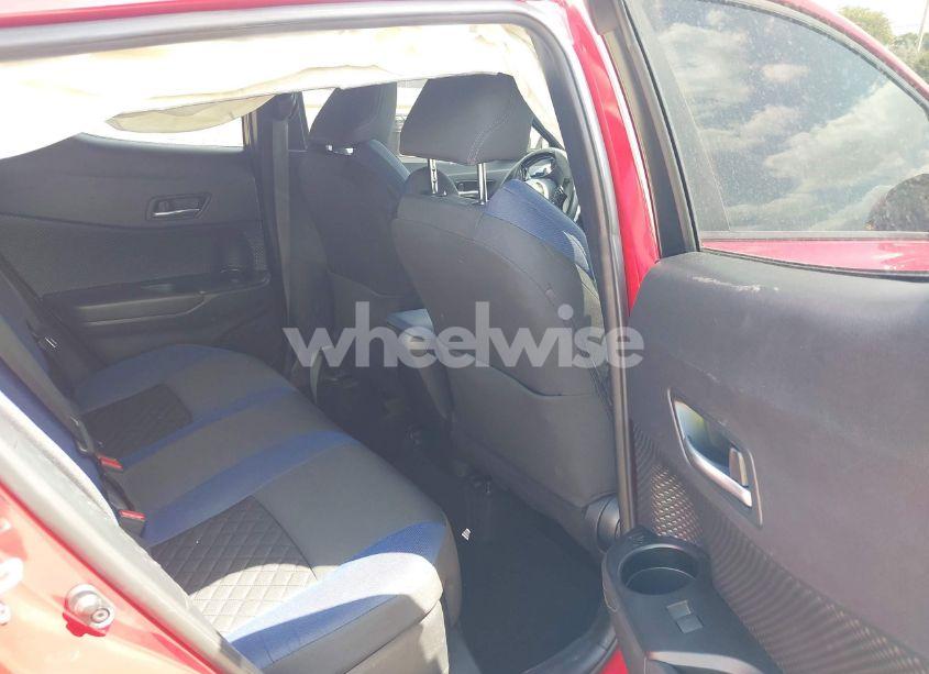 Photo 8 of 2022 Toyota C-hr XLE (VIN NMTKHMBX4NR141627)