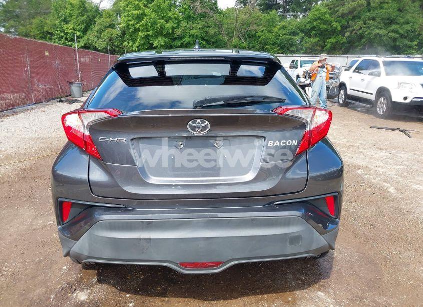 Photo 17 of 2018 Toyota C-hr XLE PREMIUM (VIN NMTKHMBX5JR045242)