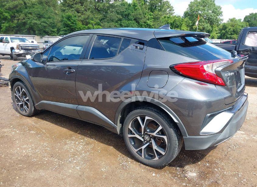 Photo 3 of 2018 Toyota C-hr XLE PREMIUM (VIN NMTKHMBX5JR045242)