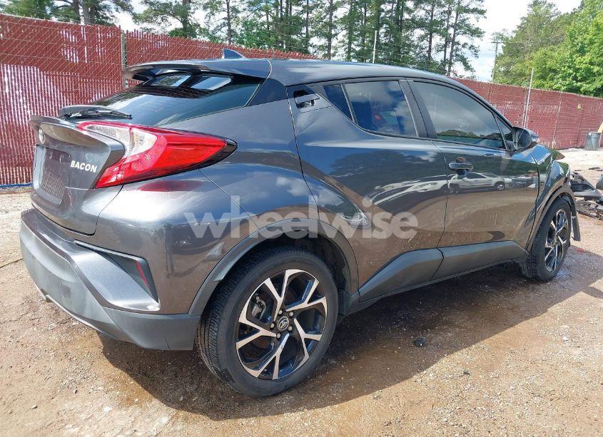 Photo 4 of 2018 Toyota C-hr XLE PREMIUM (VIN NMTKHMBX5JR045242)