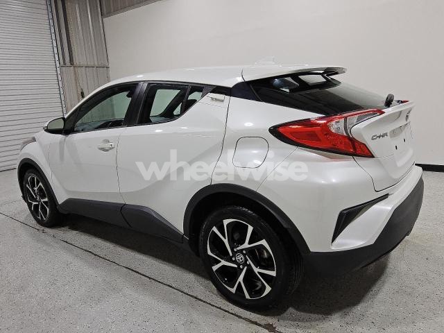 Photo 7 of 2021 TOYOTA C-HR XLE (VIN NMTKHMBX5MR124706)