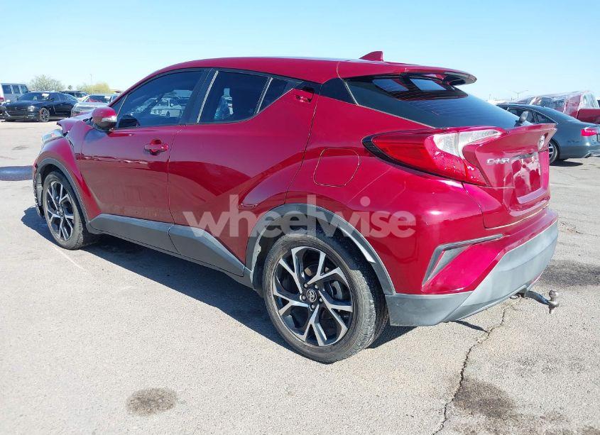 Photo 3 of 2018 Toyota C-hr XLE PREMIUM (VIN NMTKHMBX6JR018647)