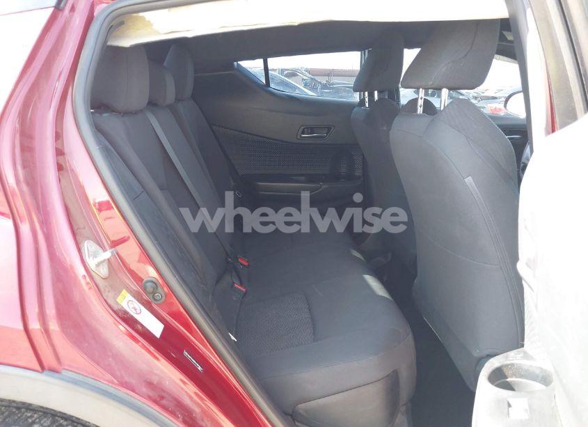 Photo 8 of 2018 Toyota C-hr XLE PREMIUM (VIN NMTKHMBX6JR018647)