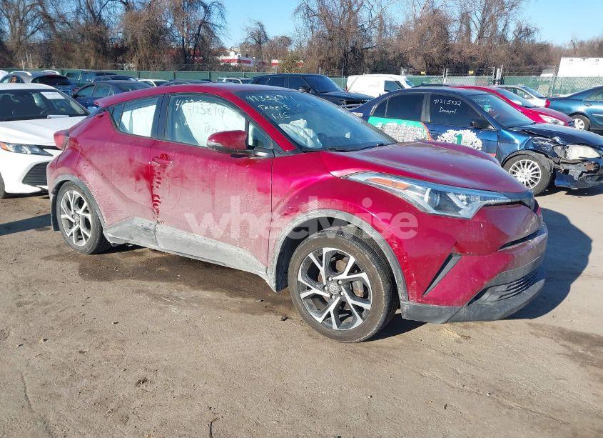 2018 Toyota C-hr XLE (VIN NMTKHMBX6JR055262) main photo