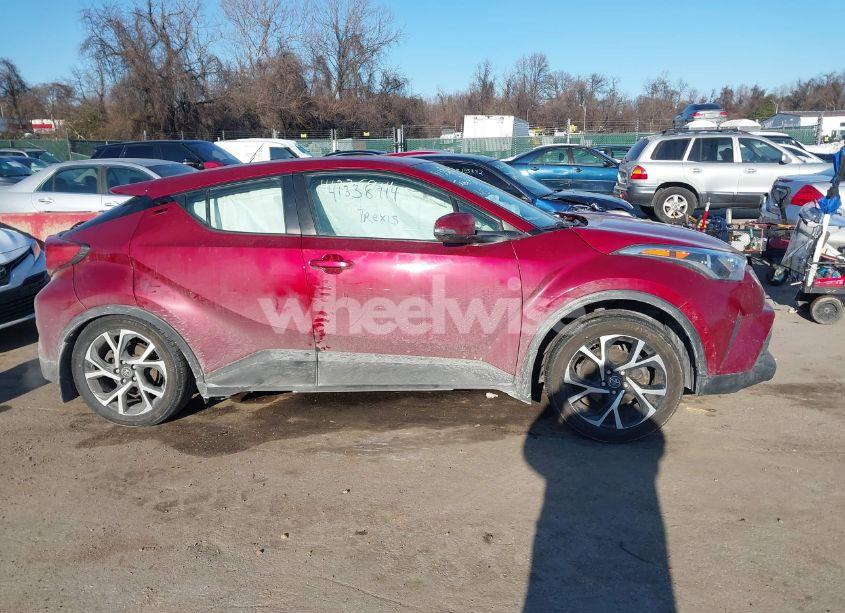 Photo 14 of 2018 Toyota C-hr XLE (VIN NMTKHMBX6JR055262)