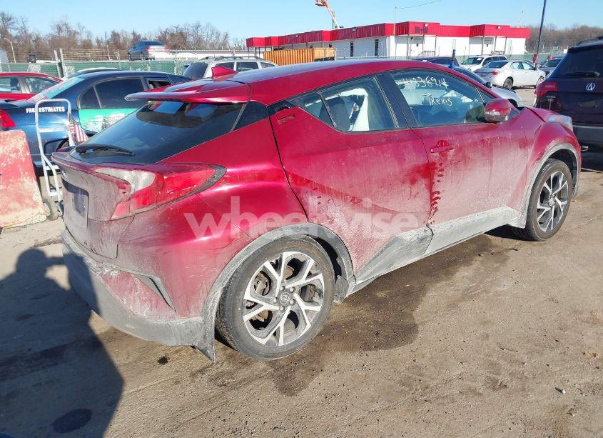 Photo 4 of 2018 Toyota C-hr XLE (VIN NMTKHMBX6JR055262)