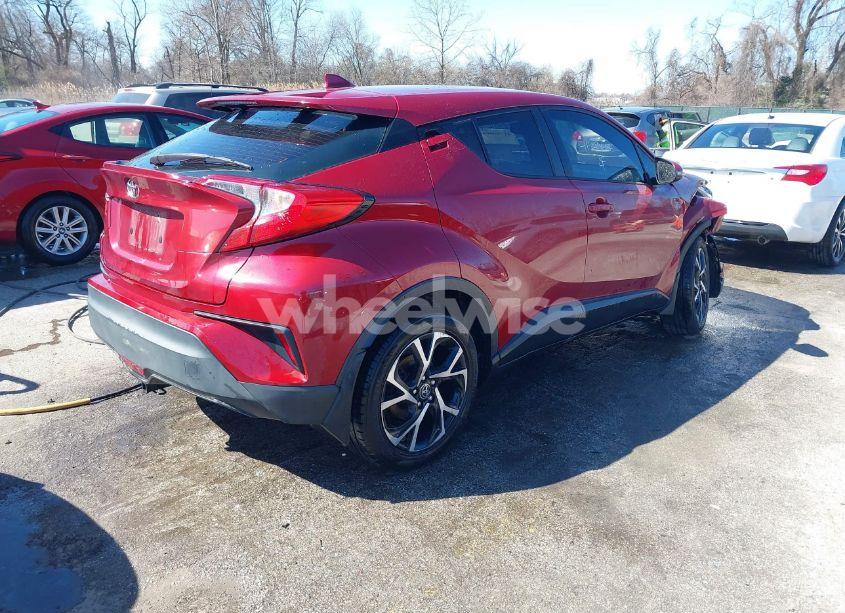 Photo 4 of 2018 Toyota C-hr XLE PREMIUM (VIN NMTKHMBX6JR058551)