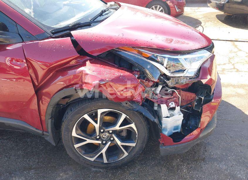 Photo 6 of 2018 Toyota C-hr XLE PREMIUM (VIN NMTKHMBX6JR058551)