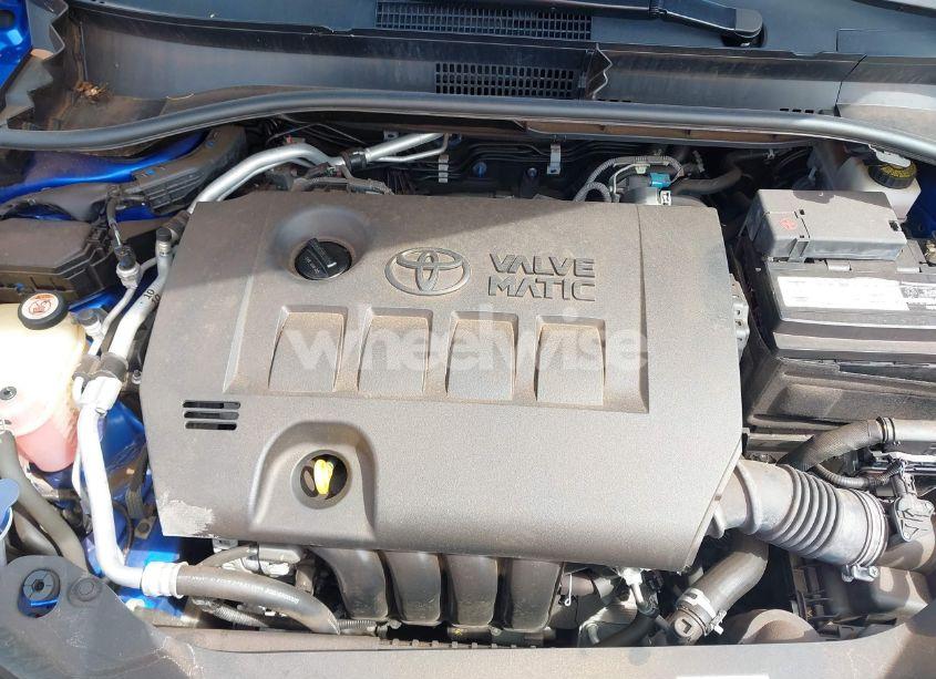 Photo 10 of 2018 Toyota C-hr XLE/XLE PREMIUM (VIN NMTKHMBX6JR059165)