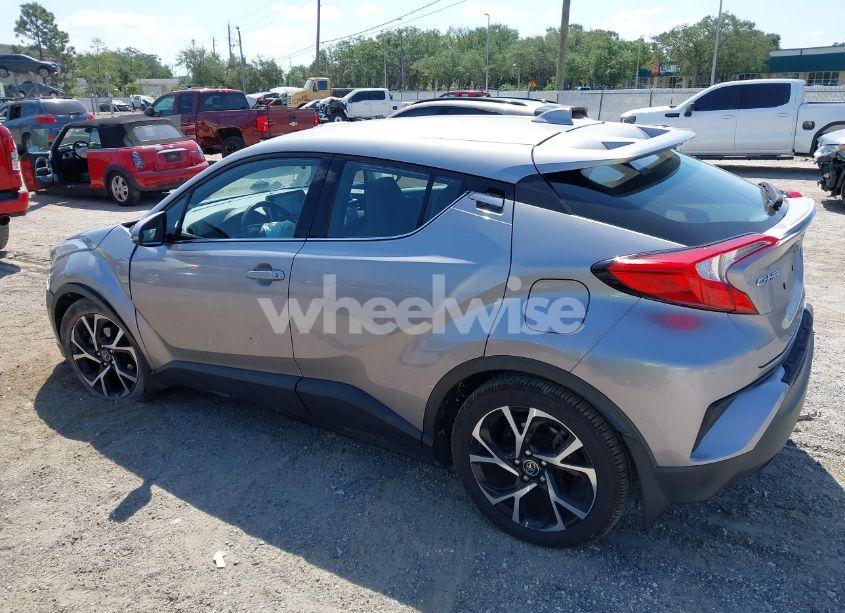 Photo 13 of 2019 Toyota C-hr LIMITED (VIN NMTKHMBX6KR101612)