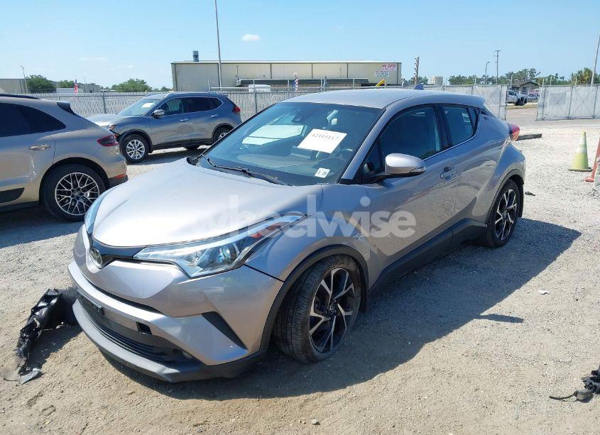 Photo 2 of 2019 Toyota C-hr LIMITED (VIN NMTKHMBX6KR101612)