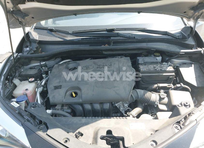 Photo 10 of 2020 Toyota C-hr XLE (VIN NMTKHMBX6LR106469)