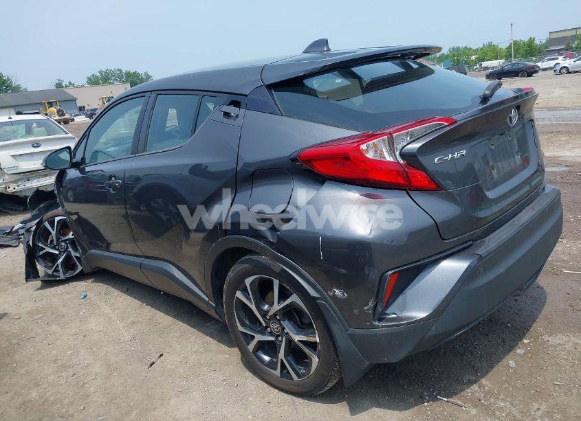 Photo 15 of 2020 Toyota C-hr XLE (VIN NMTKHMBX6LR116984)