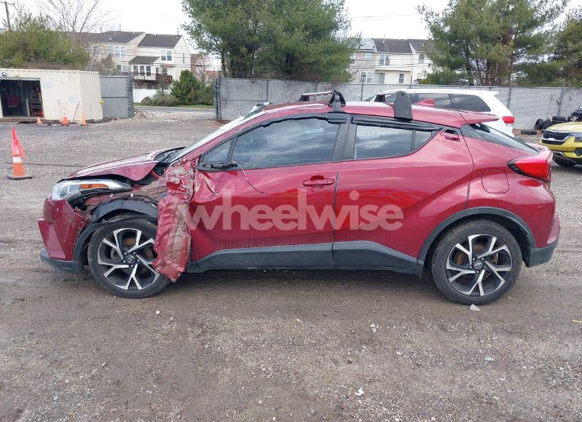 Photo 14 of 2018 Toyota C-hr XLE PREMIUM (VIN NMTKHMBX7JR005504)