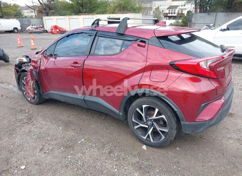 Photo 3 of 2018 Toyota C-hr XLE PREMIUM (VIN NMTKHMBX7JR005504)