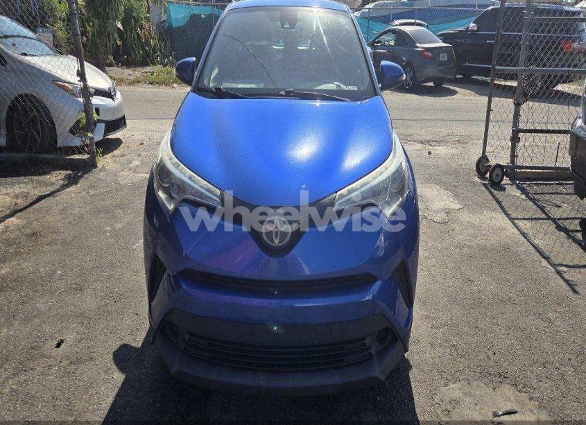 Photo 6 of 2018 Toyota C-hr XLE (VIN NMTKHMBX7JR014509)