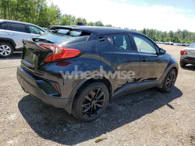 Photo 13 of 2019 TOYOTA C-HR XLE (VIN NMTKHMBX7KR069320)
