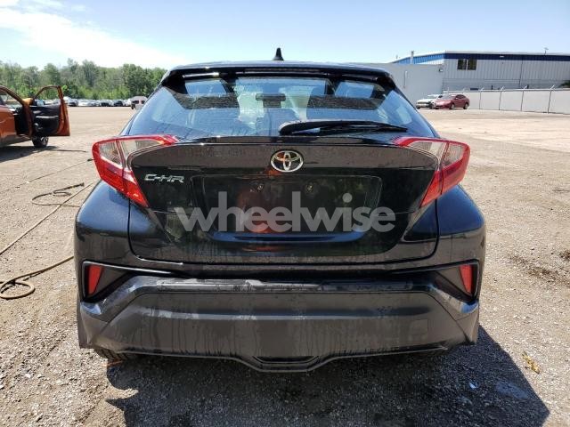 Photo 8 of 2019 TOYOTA C-HR XLE (VIN NMTKHMBX7KR069320)