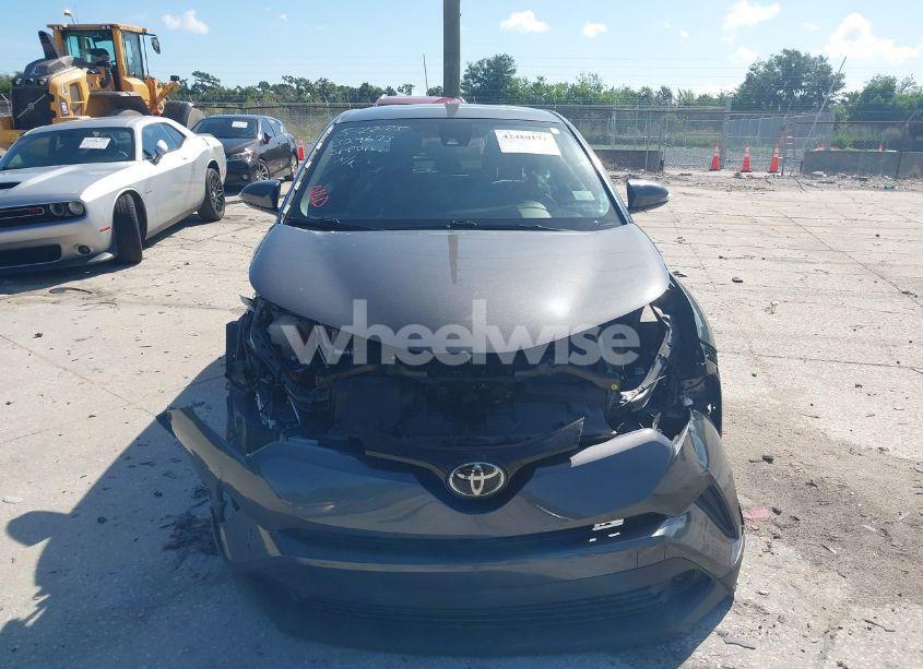 Photo 13 of 2019 Toyota C-hr LE/LIMITED/XLE (VIN NMTKHMBX8KR076177)