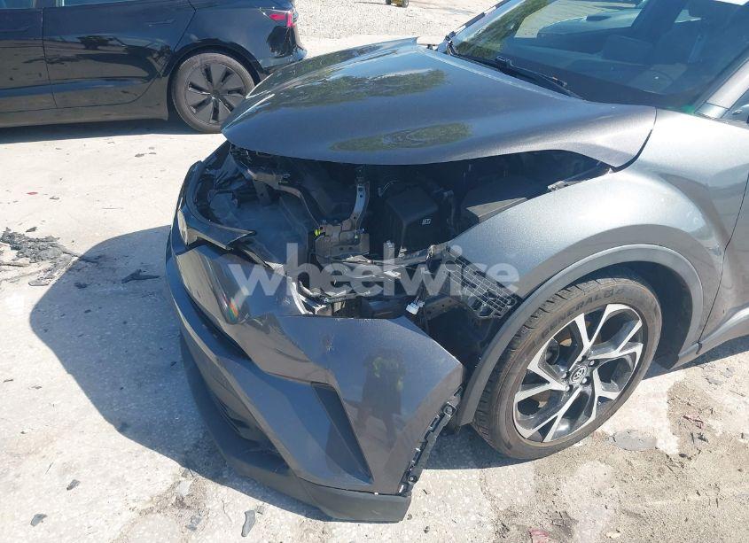 Photo 20 of 2019 Toyota C-hr LE/LIMITED/XLE (VIN NMTKHMBX8KR076177)