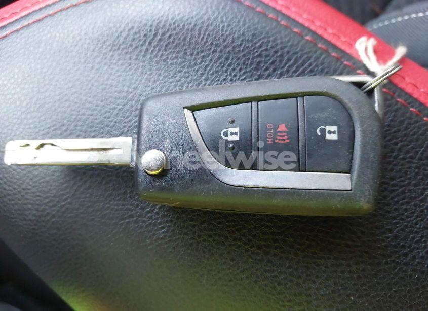 Photo 11 of 2021 Toyota C-hr LE (VIN NMTKHMBX8MR118687)