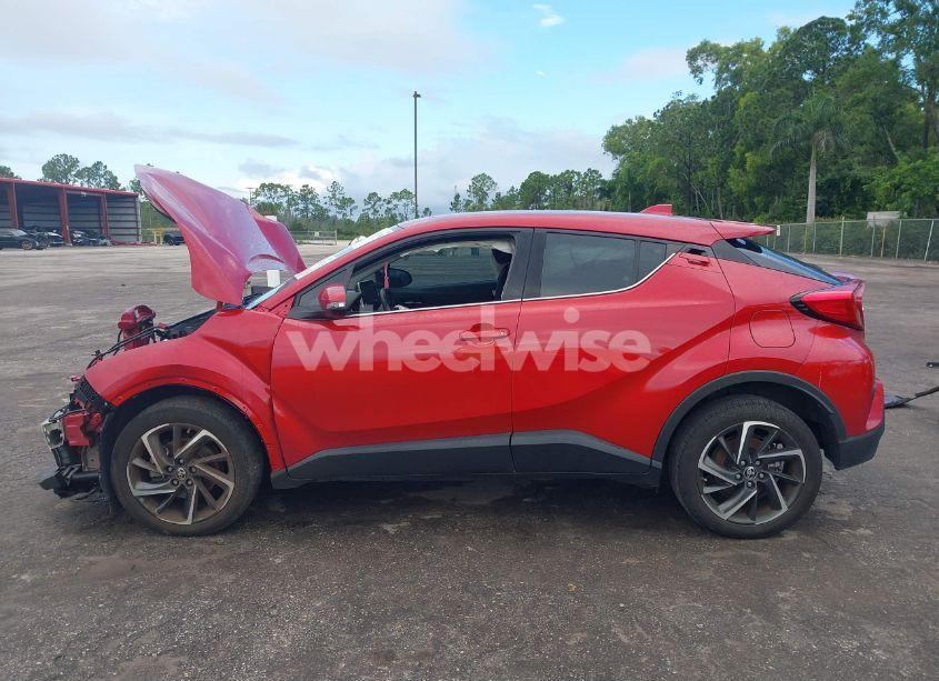 Photo 14 of 2022 Toyota C-hr LIMITED (VIN NMTKHMBX8NR143834)