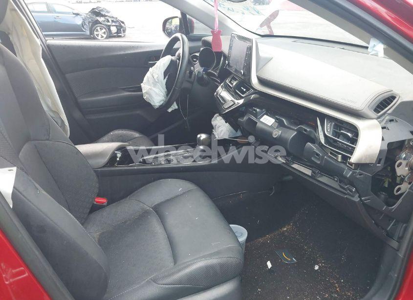 Photo 5 of 2022 Toyota C-hr LIMITED (VIN NMTKHMBX8NR143834)