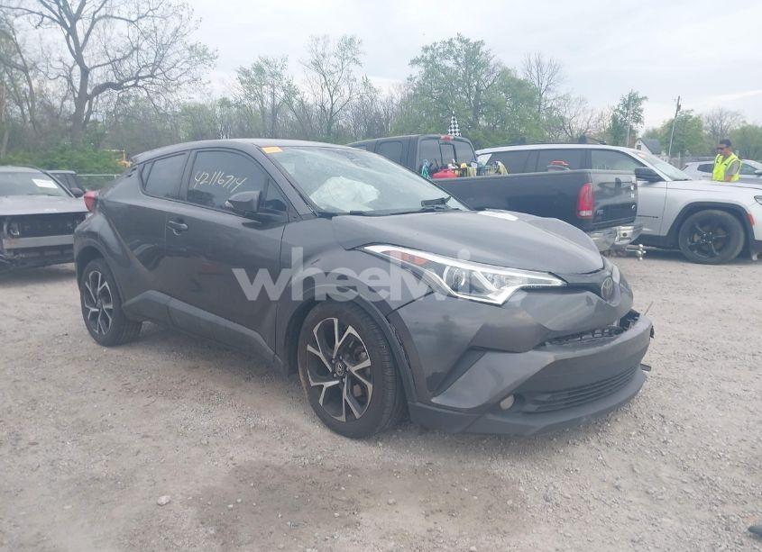 2018 Toyota C-hr XLE PREMIUM (VIN NMTKHMBX9JR044367) main photo