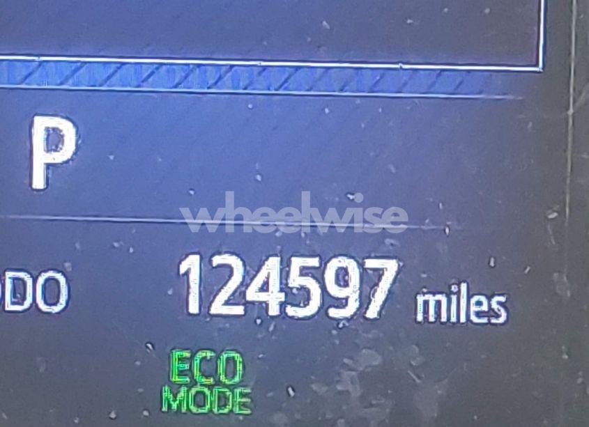 Photo 16 of 2018 Toyota C-hr XLE PREMIUM (VIN NMTKHMBX9JR044367)