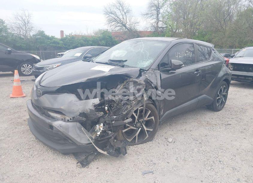 Photo 2 of 2018 Toyota C-hr XLE PREMIUM (VIN NMTKHMBX9JR044367)