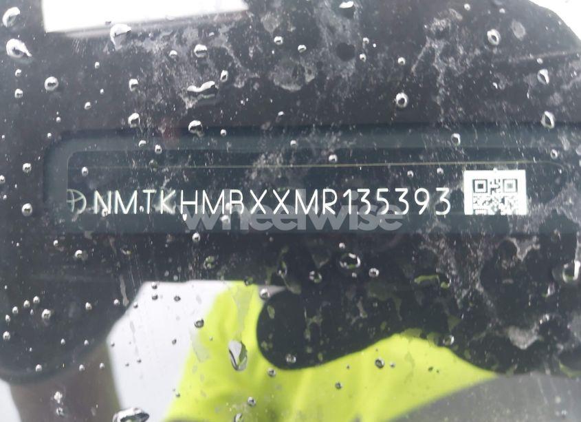 Photo 9 of 2021 Toyota C-hr XLE (VIN NMTKHMBXXMR135393)