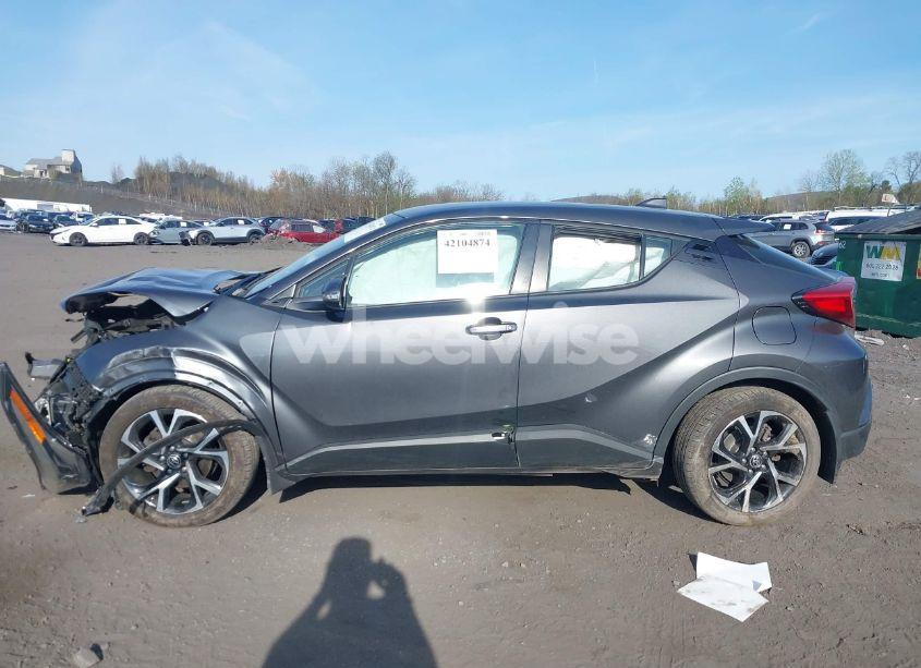 Photo 14 of 2022 Toyota C-hr XLE (VIN NMTKHMBXXNR145682)