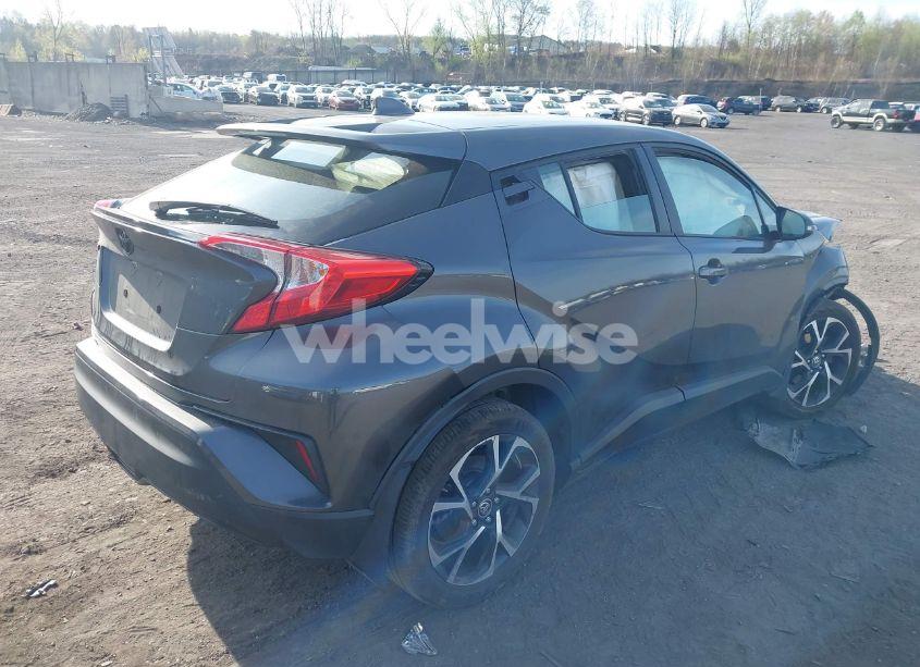 Photo 4 of 2022 Toyota C-hr XLE (VIN NMTKHMBXXNR145682)