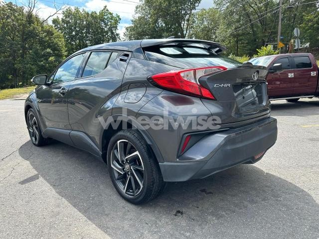 Photo 4 of 2020 TOYOTA C-HR XLE (VIN NNMTKHMBX2LR10585)