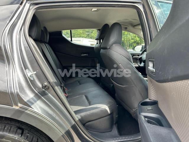 Photo 8 of 2020 TOYOTA C-HR XLE (VIN NNMTKHMBX2LR10585)