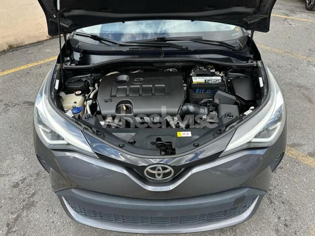 Photo 9 of 2020 TOYOTA C-HR XLE (VIN NNMTKHMBX2LR10585)