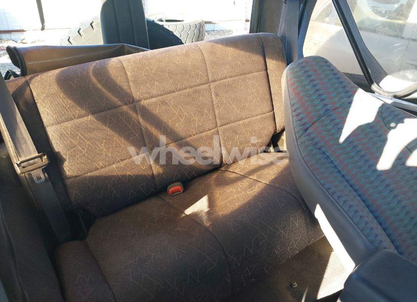 Photo 8 of 2001 Jeep Wrangler SPORT (VIN OK2028732416)