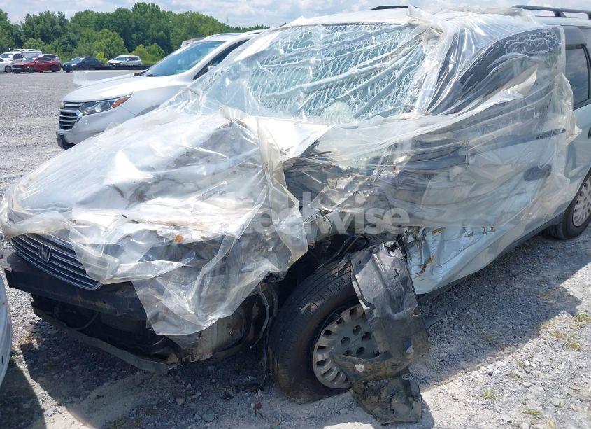 Photo 6 of 1996 Honda Odyssey (VIN RA11221133)