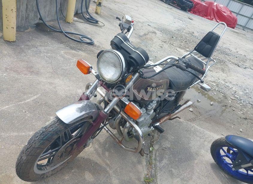 Photo 2 of 1980 Honda Cb750 (VIN RC012101586)