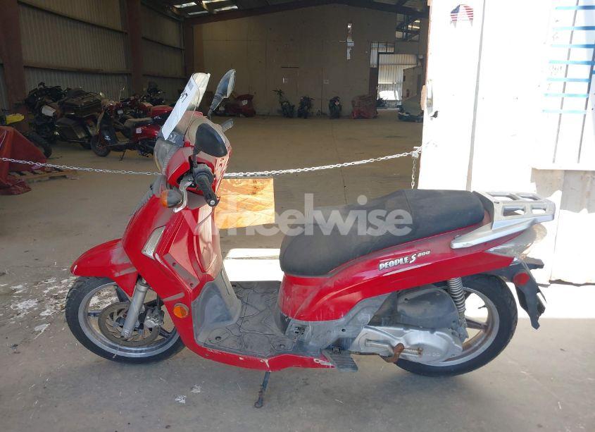 Photo 13 of 2009 Kymco Usa INC PEOPLE S/200 (VIN RFBD1H1189B250921)