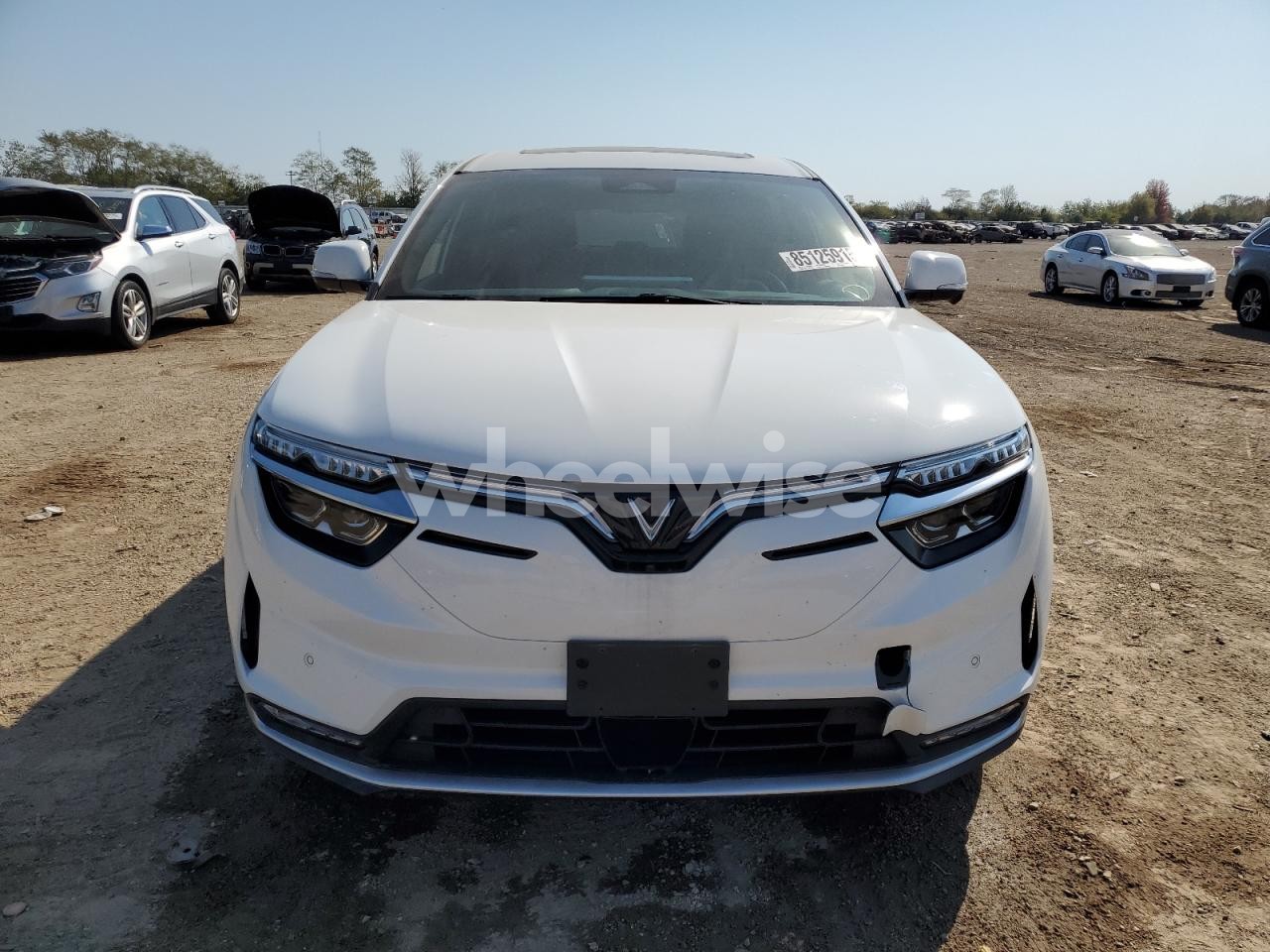 Photo 5 of 2025 VINFAST TRADING AND PRODUCTION LLC VF 8 PLUS (VIN RLLV1AFA4SH009559)