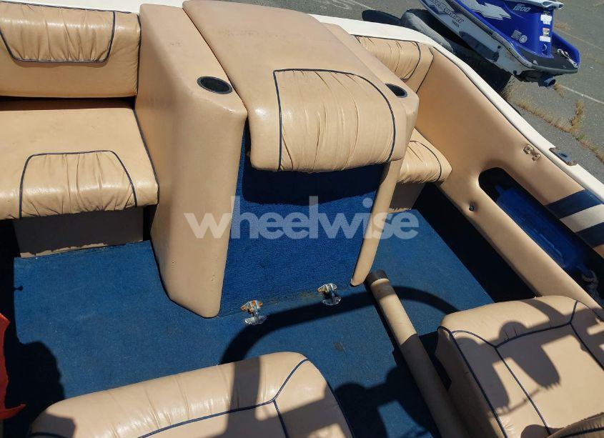 Photo 8 of 1988 Reinell 170m N/A (VIN RNA70220H788)