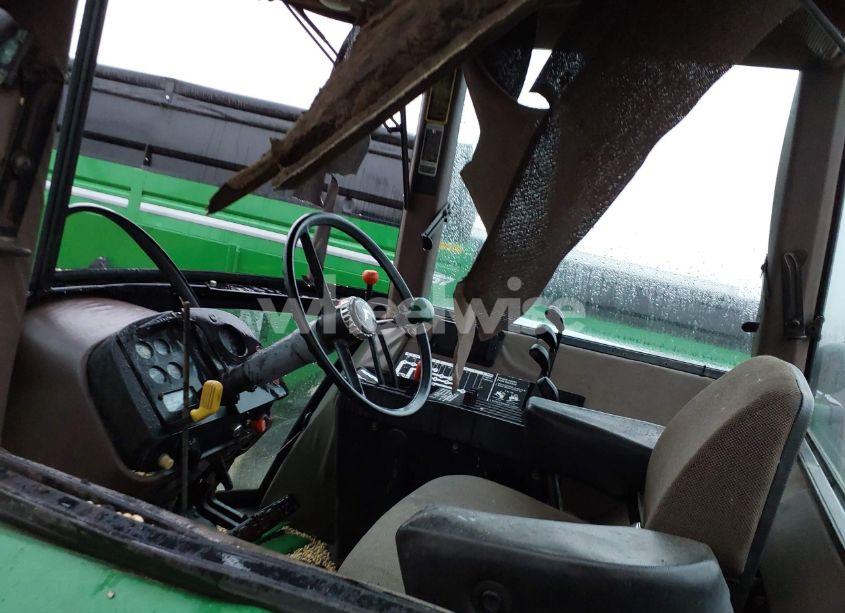 Photo 5 of 1985 John Deere 4450 (VIN ROTSG53003104)