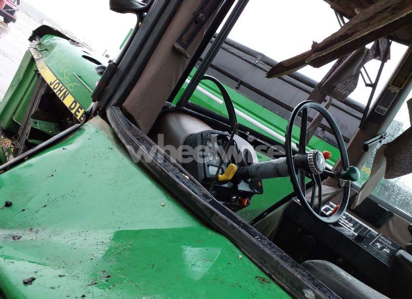 Photo 7 of 1985 John Deere 4450 (VIN ROTSG53003104)