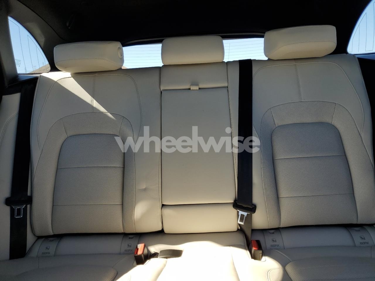 Photo 10 of 2024 JAGUAR F-PACE R-DYNAMIC S N/A (VIN SADCT2EX7RA720428)