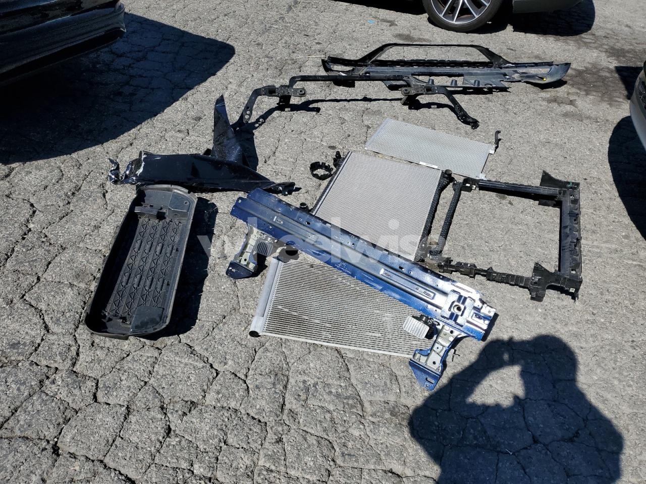 Photo 13 of 2024 JAGUAR F-PACE R-DYNAMIC S N/A (VIN SADCT2EX7RA720428)