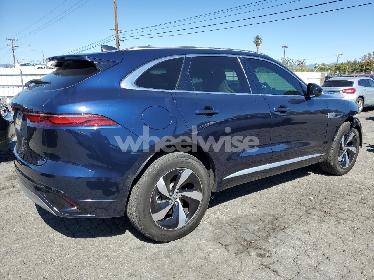 Photo 3 of 2024 JAGUAR F-PACE R-DYNAMIC S N/A (VIN SADCT2EX7RA720428)