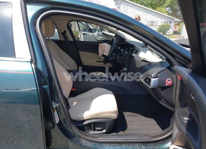 Photo 5 of 2017 Jaguar Xe 35T PREMIUM (VIN SAJAD4BV6HA959709)
