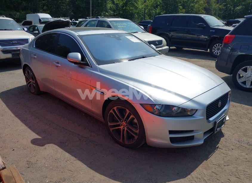 2017 Jaguar Xe (VIN SAJAD4BV7HA961369) main photo