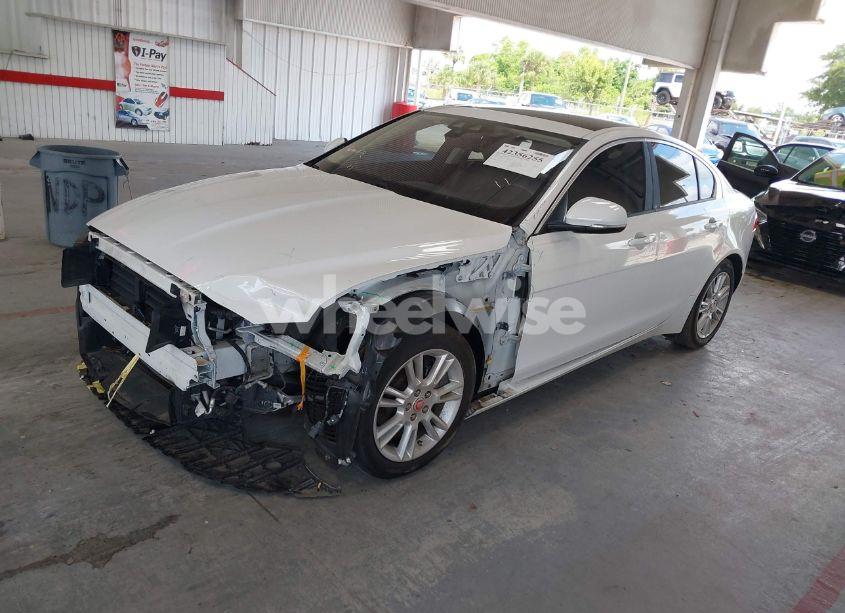Photo 2 of 2018 Jaguar Xe 25T PREMIUM (VIN SAJAD4FX2JCP23080)